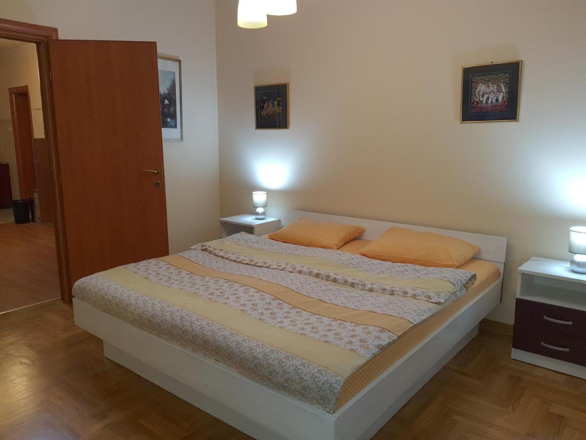 Talas Apartmani Belgrad Exteriör bild