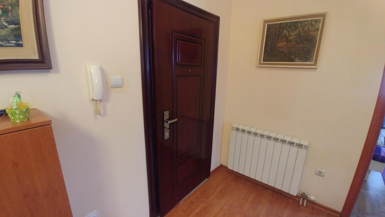 Talas Apartmani Belgrad Exteriör bild