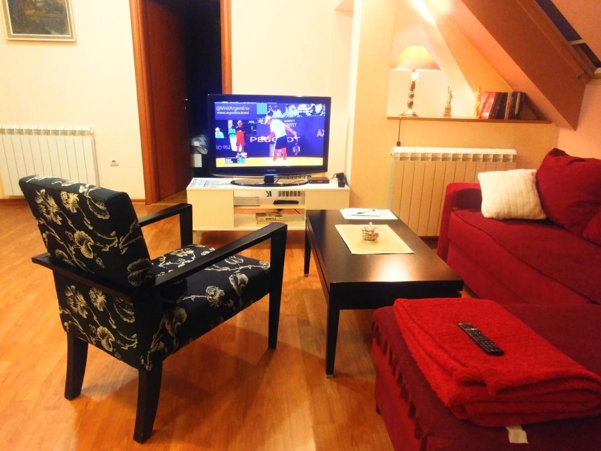 Talas Apartmani Belgrad Exteriör bild
